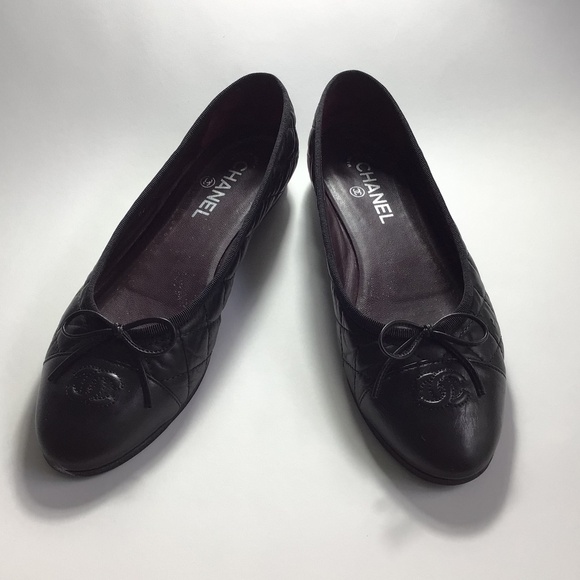 CHANEL CC LOGO BLACK QUILTED LEATHER CLASSIC CAP FLATS SHOES SLIPPER 40 - Picture 2 of 9